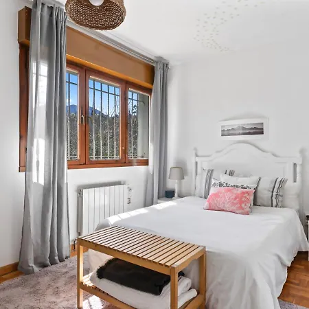 Les Caperines De La Riega Junco