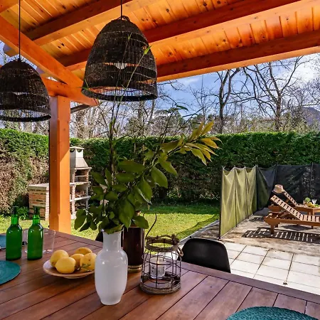 Les Caperines De La Riega Chalet Junco