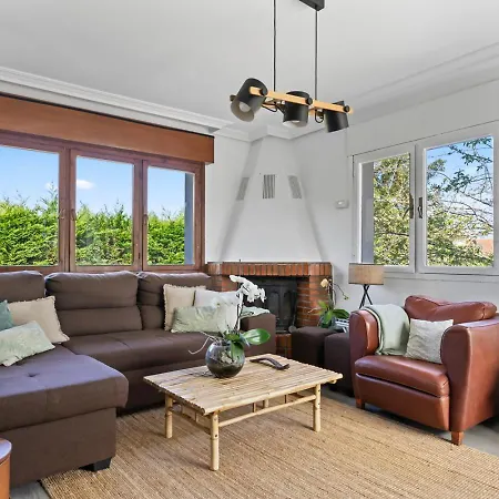 Chalet Les Caperines De La Riega